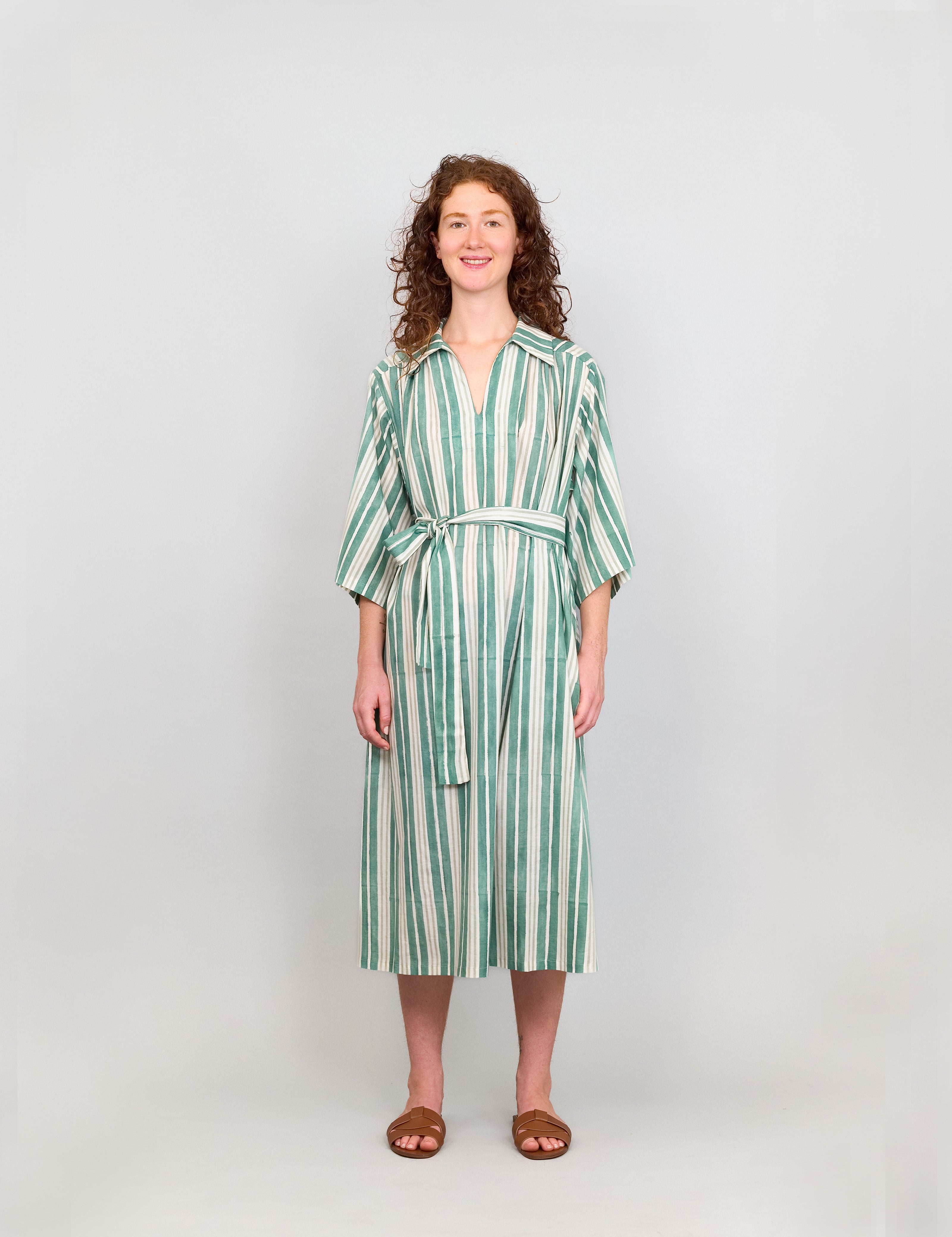Robe Zoubida Sea